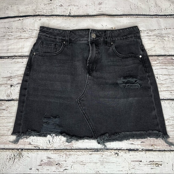 PacSun Dresses & Skirts - PacSun Denim Raw Hem A Line Mini Skirt Size 25